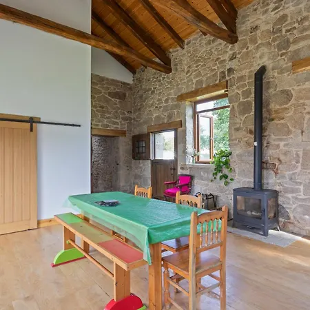 Casa Rural Ecologica The Land Of Eve Lugo