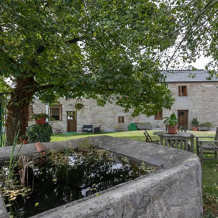 Casa Rural Ecologica The Land Of Eve Lugo